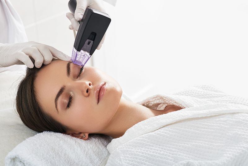 Diagnóstico facial con Luz de Wood